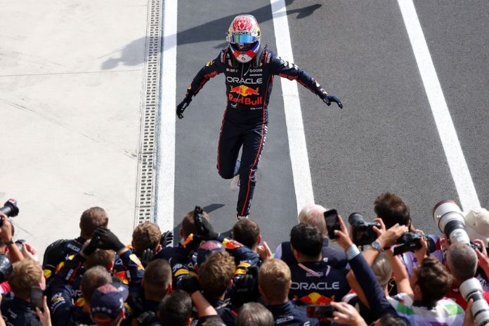 max-verstappen-red-bull-racing-2 max-verstappen-red-bull-racing-2