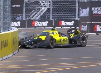 วิลล์ เพาเวอร์ ชนอย่างแรงในซ้อมครั้งที่ 2 ที่มาร์กแฮม Will Power Crashes Hard in Second IndyCar Practice at Markham