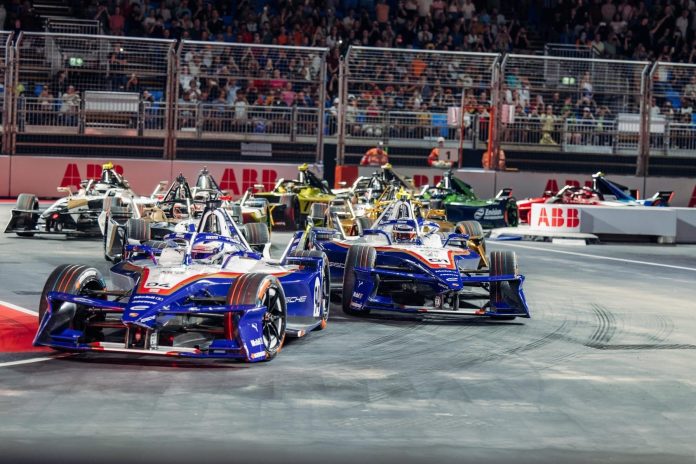 Porsche and Jaguar’s Tactical Battle Steals the Show in Formula E’s Volatile London Finale