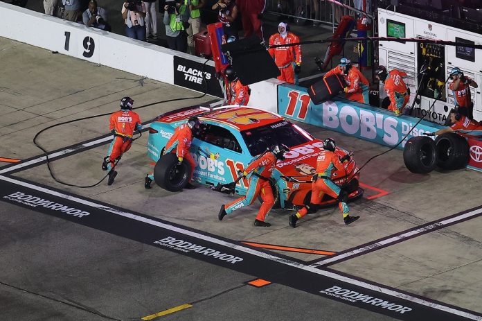 Hamlin’s Richmond Homecoming Derailed by Pit Lane Woes