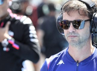 บอสทีมโมโตจีพีเตือนภัย! มิจฉาชีพแอบอ้างชื่อขายบัตรผ่านเข้าพิท MotoGP Team Boss Warns of Fake Pass Scam Using His Name