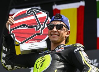 คุณสมบัติ ‘นักบิดผู้ยิ่งใหญ่’ ที่ทำให้ Trackhouse ต่อสัญญา Raul Fernandez The ‘great rider’ attribute that convinced Trackhouse to keep Raul Fernandez