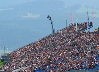 บรีวิโอ หนุนเพิ่มสนามสตรีทใน MotoGP: ‘พาเรซซิ่งไปหาผู้คน’ Brivio Calls for More Street Circuits in MotoGP: ‘Let’s Bring the Racing to the People’
