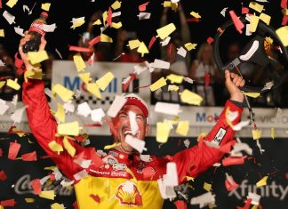 โลกาโน่เฉือนบริสโกคว้าชัยริชมอนด์ เก็บชัยที่ 2 ของซีซั่น Logano Holds Off Briscoe for Richmond Victory, Securing Second Win of 2026