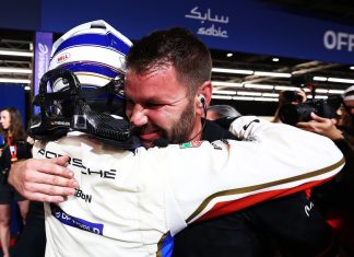 เดนนิส ด่าการครองแชมป์ของแวร์ไลน์ ‘น่าอับอาย’ หลังจบศึก Formula E สุดอลหม่าน Dennis Slams Wehrlein’s Title Win as ‘Embarrassing’ After Chaotic Formula E Finale