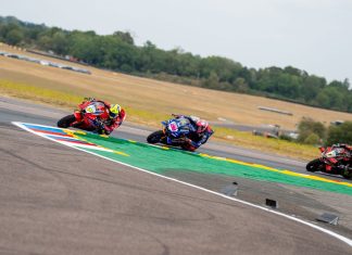 แบรดลีย์ เรย์ พลาดชัยนาทีสุดท้าย ศึก BSB ที่ทรักซ์ตันสุดระทึก Bradley Ray Pushes to the Final Corner in Thruxton BSB Thriller