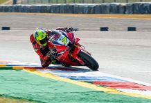 Vickers Delivers Historic Honda Win in Thrilling Thruxton Sprint Vickers Delivers Historic Honda Win in Thrilling Thruxton Sprint
