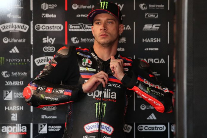 Crash.net — MotoGP source image เบซเซคคีรอดโทษหลังเหตุการณ์น่าหวาดเสียวในฟรีแพกติสรอบออสเตรเลีย