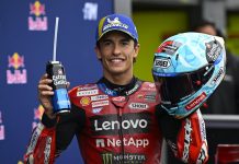 มาร์เกซคว้าชัยสปรินต์ฟิลิปไอส์แลนด์ ขึ้นนำตาราง MotoGP ขณะมาร์ตินประสบอุบัติเหตุหนัก มาร์เกซคว้าชัยสปรินต์ฟิลิปไอส์แลนด์ ขึ้นนำตาราง MotoGP ขณะมาร์ตินประสบอุบัติเหตุหนัก