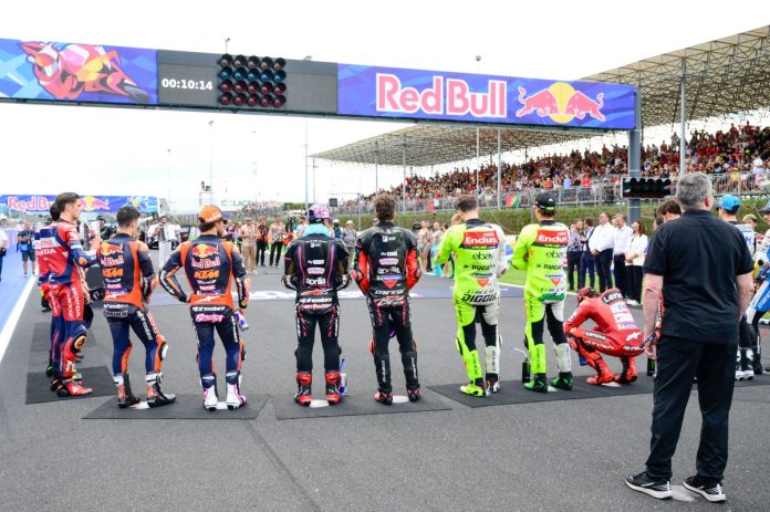 Motorsport.com — MotoGP source image นักแข่ง MotoGP เรียกหลักประกันก่อนลงสนามกาตาร์